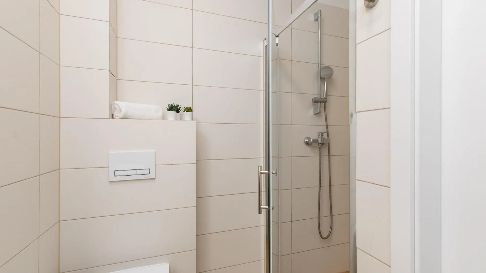 Charming 1-Bedroom Apartment By Noclegi Renters Kolobrzeg Poland