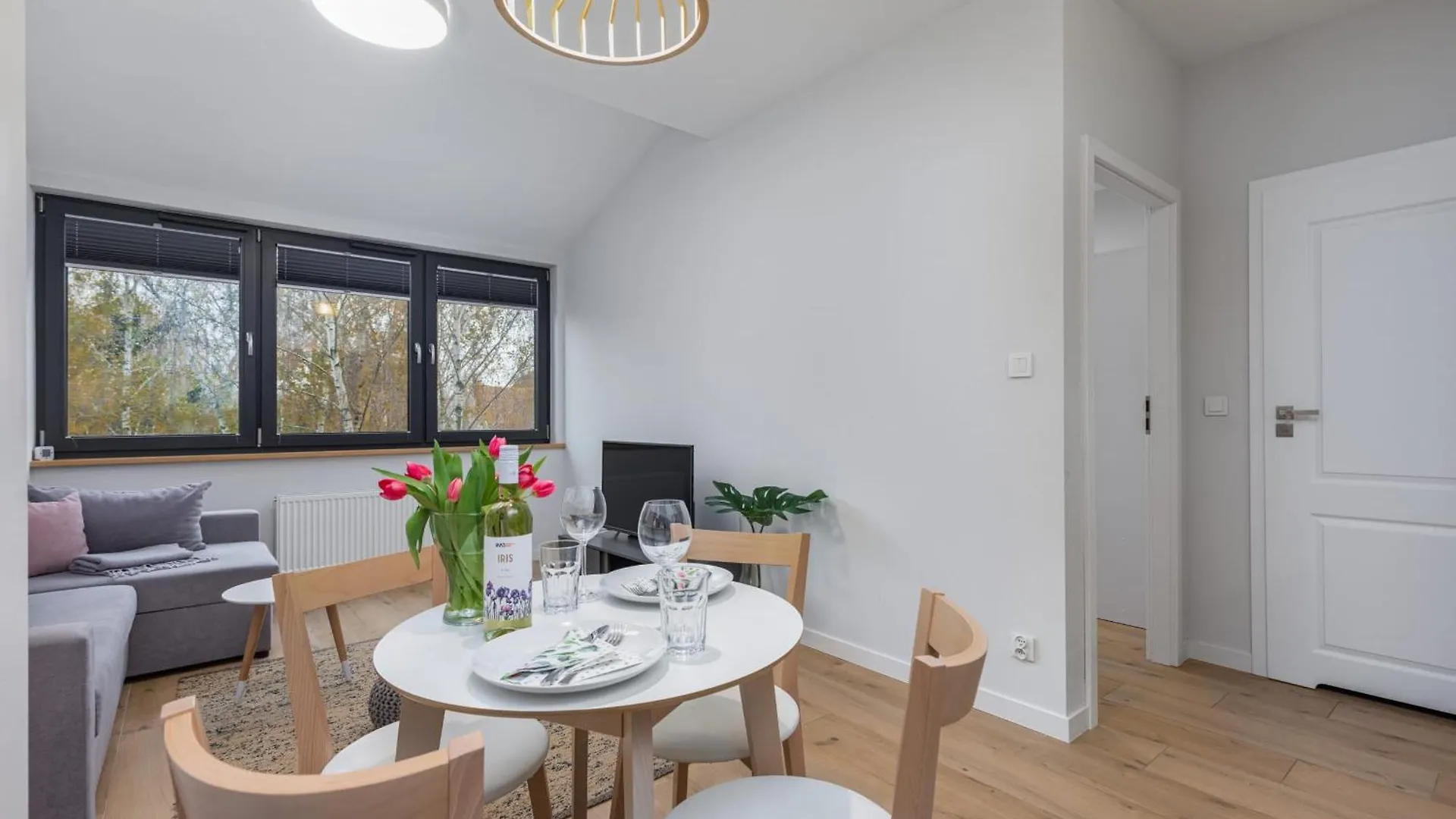 Charming 1-Bedroom Apartment By Noclegi Renters Kolobrzeg