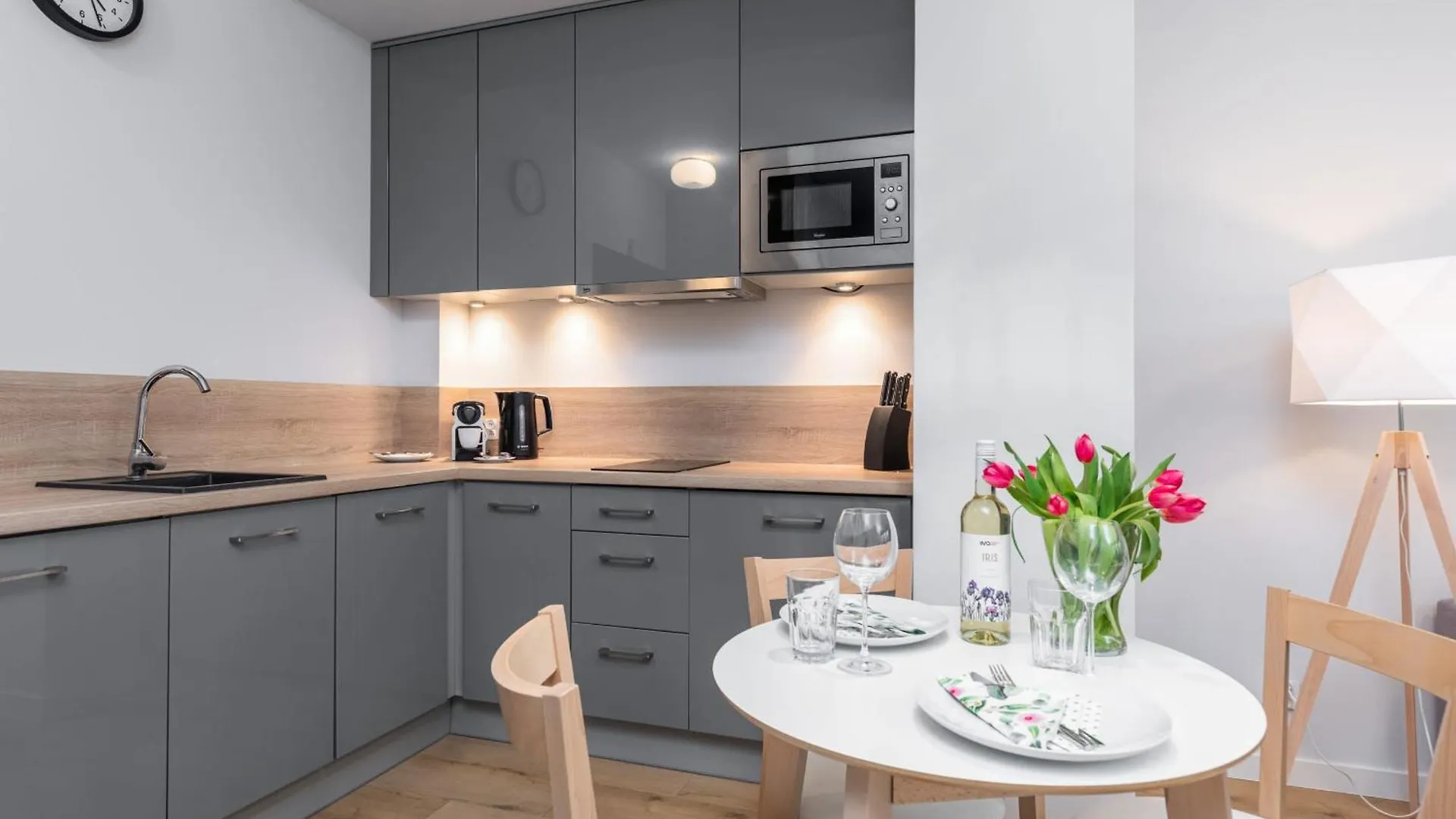 Charming 1-Bedroom Apartment By Noclegi Renters Kolobrzeg